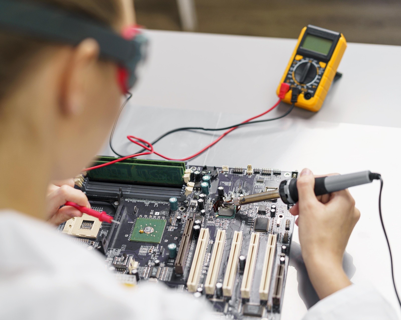 Why is Investing in Battery R&D Services the Key to Your Product’s Success?